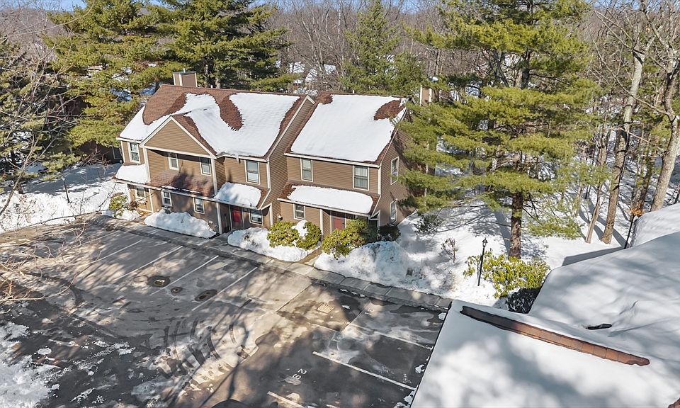 1st image of 33 Mallard Dr Unit 33