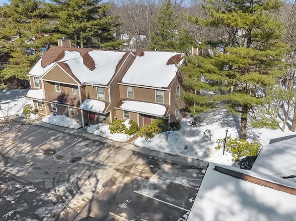 33 Mallard Dr Unit 33, Fitchburg, MA 01420