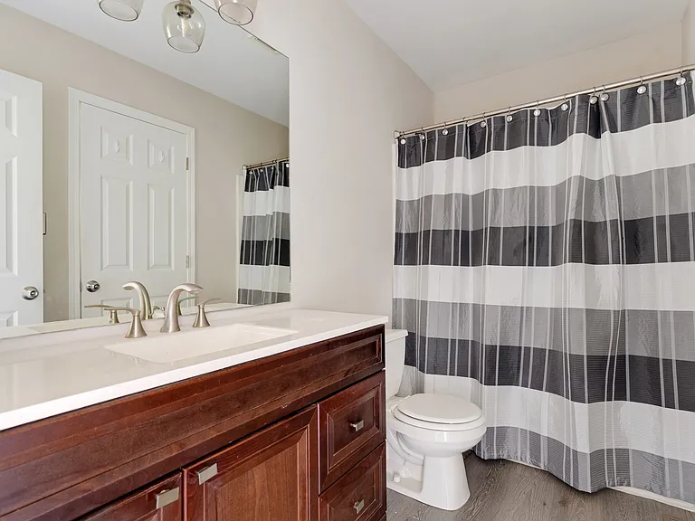 2745 Canyon Dr — Photo 18