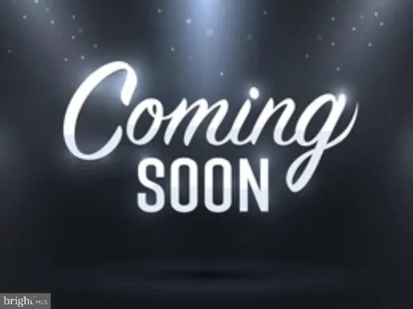 16920 Oliver St, Paeonian Springs, VA 20129