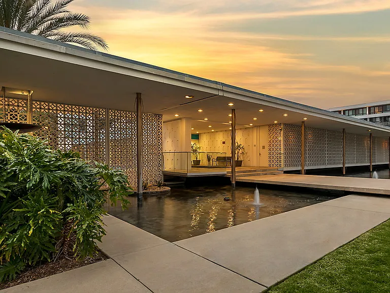 The Stuart at Sierra Madre Villa — Photo 46