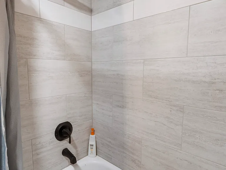 Tanara Villa at Tacoma Narrows — Photo 42