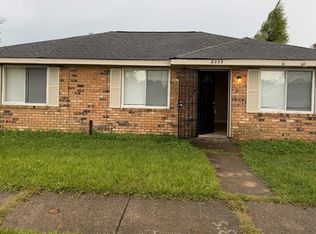 2229 Licciardi Ln, Violet, LA 70092