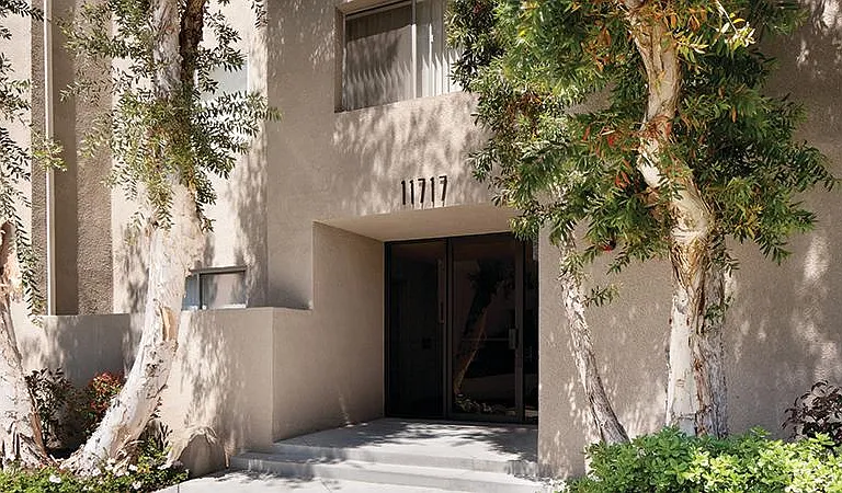 Kiowa Apartments — Photo 15