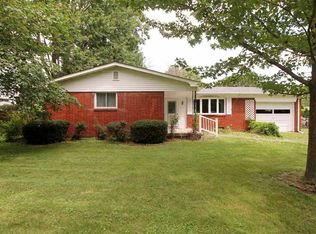 208 W Adams St, Swayzee, IN 46986