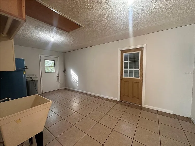 25946 Pine Ridge Rd — Photo 11