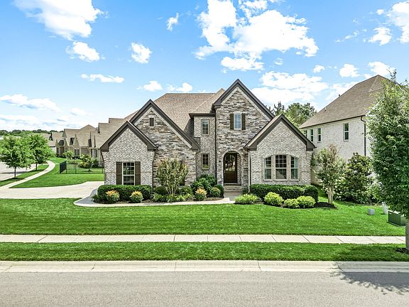 2nd image of 2009 Belsford Dr