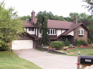 3445 Gail Ln, Bethlehem, PA 18017