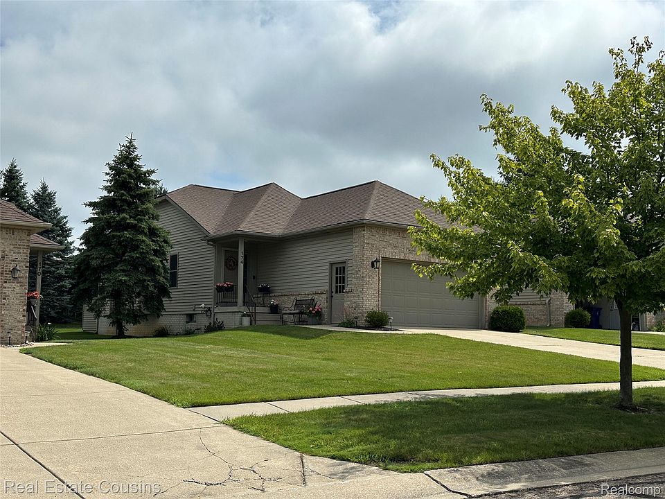 1st image of 174 Creekwood Cir