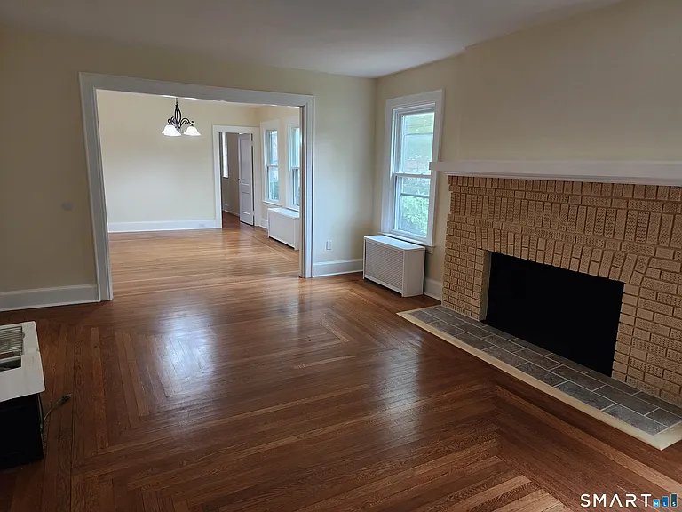 380 McKinley Ave #1 — Photo 10