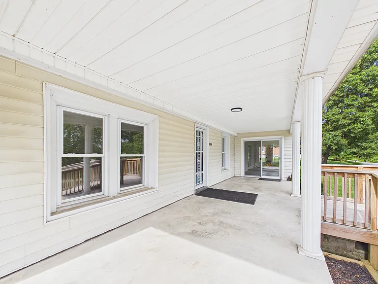 3954 Crabapple Rd — Photo 40