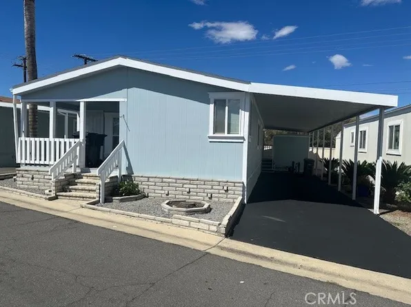 880 N Lake St Space 49, Hemet, CA 92544