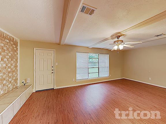 3rd image of 7506 Lemon Tree Cir