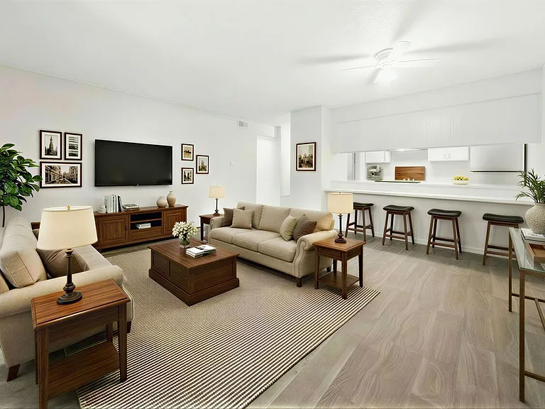 Falcon Run Apartments — Photo 41
