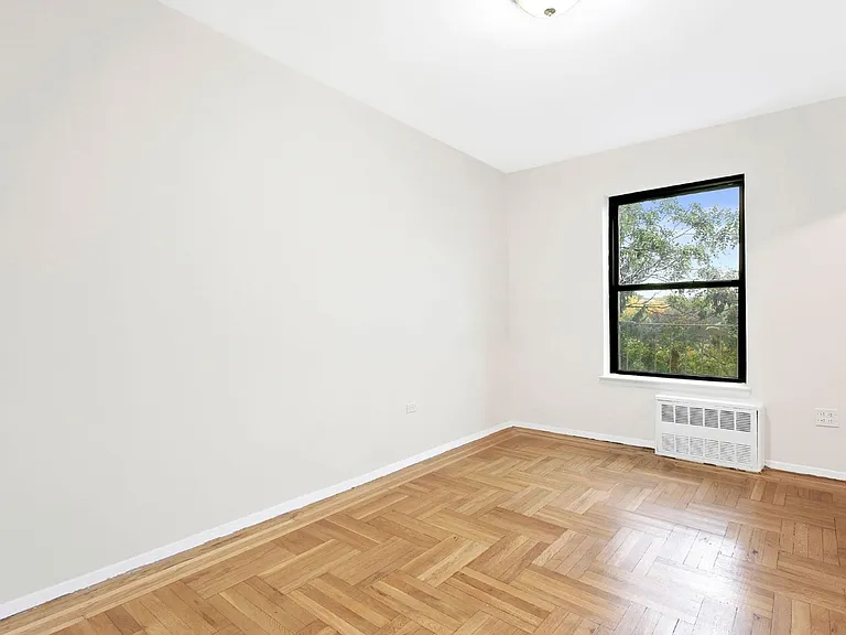 25 Lafayette Ave #5F — Photo 3