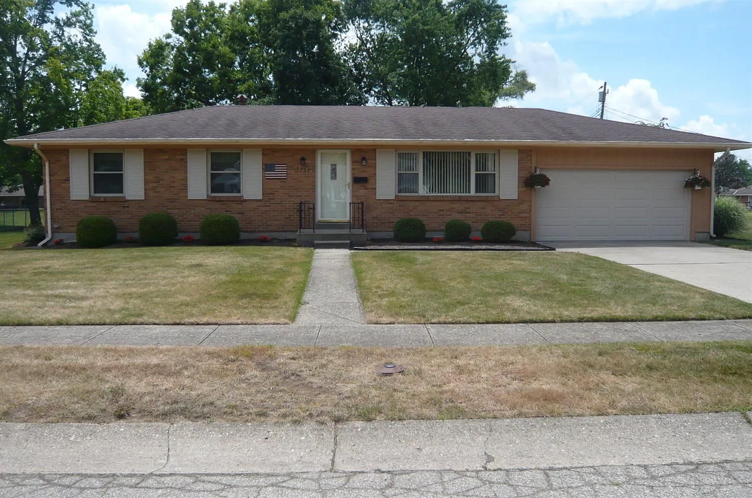 5327 Dee Alva Dr photo 1