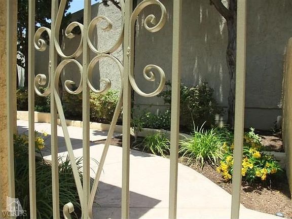 4th image of 721 Avenue Loma Portal