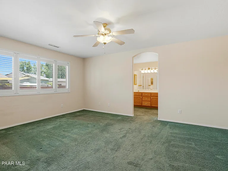 7451 Granite — Photo 11