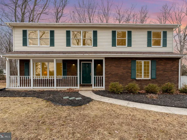 15122 Eastview Dr, Upperco, MD 21155