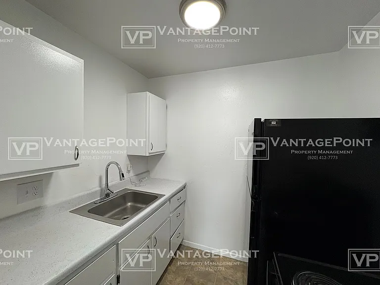 114 Victor St #14 — Photo 2