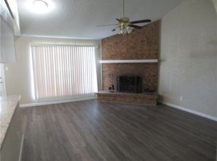 3201 Lookout Dr, Forest Hill, TX 76140