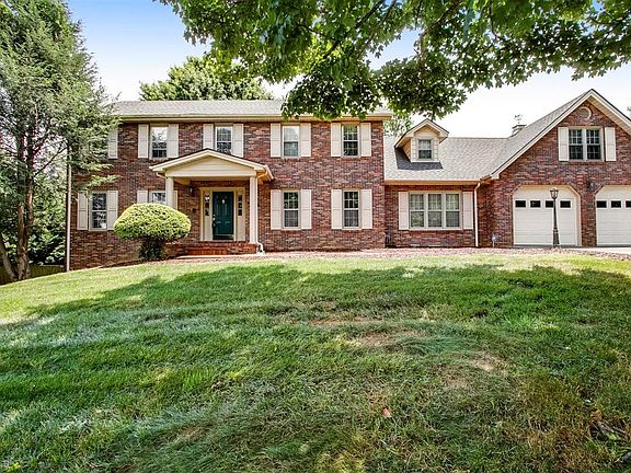 2nd image of 609 Sharon Dr