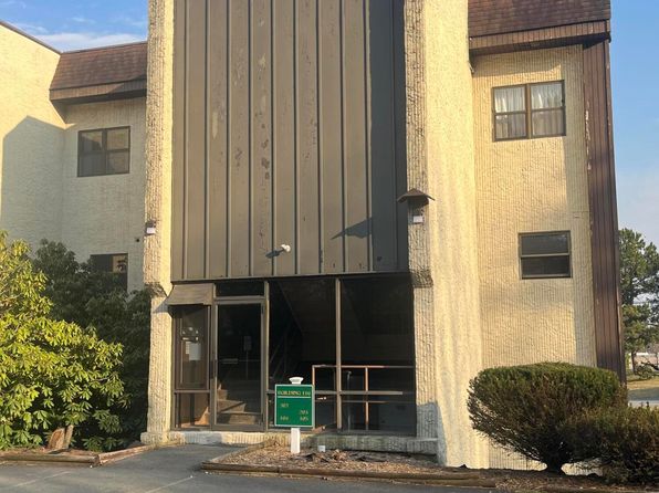 116 Foxfire Dr, Mount Pocono, PA 18344