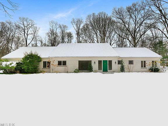 2nd image of 31 Duncan Dr