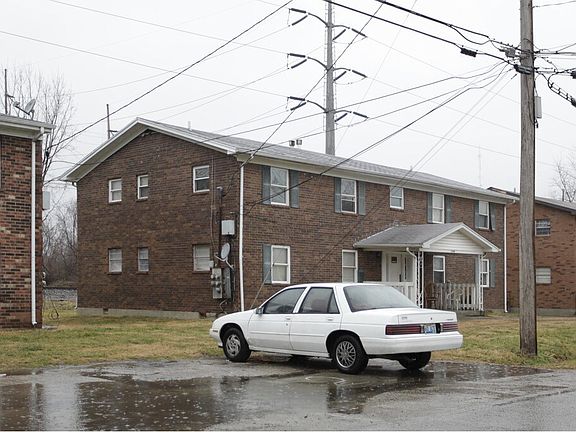 2nd image of 10400 Greentree Ln