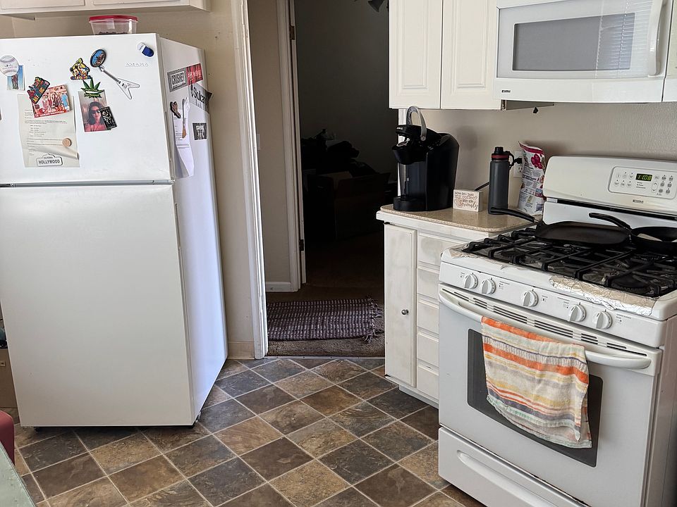 2nd image of 2658 Rosedale Ave #2658