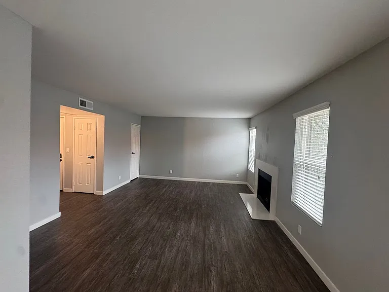 Corona Pointe Resort — Photo 147