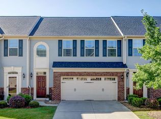 30 Irvington Dr, Greer, SC 29650