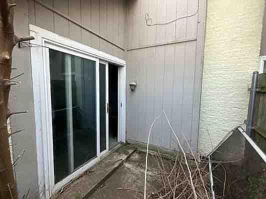 3rd image of 7344 NW 101st St