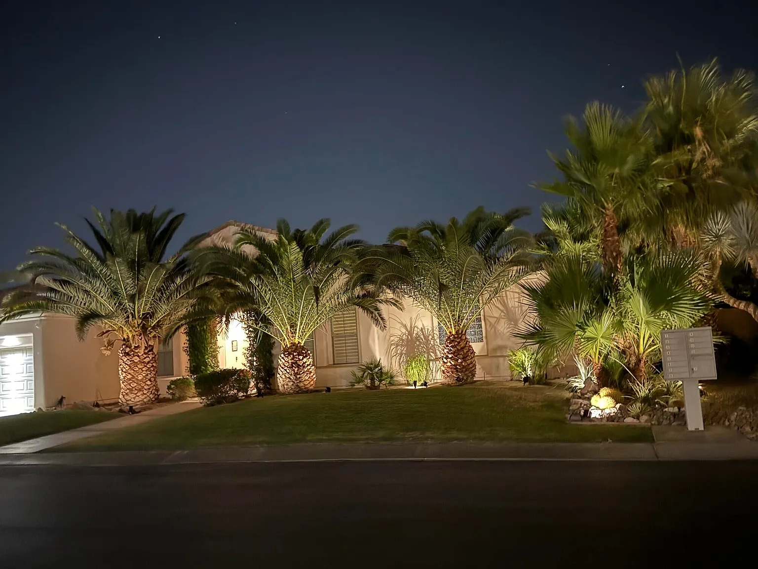 3 bed, 3277 sqft, $8,500 — Photo 1
