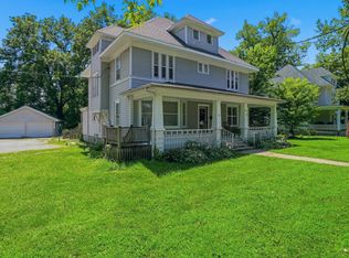 910 W Davis St, Fayette, MO 65248