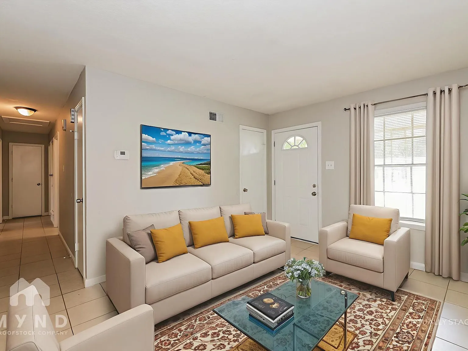 3 bed, 1.0 bath, 1187 sqft, $1,380 — Photo 2