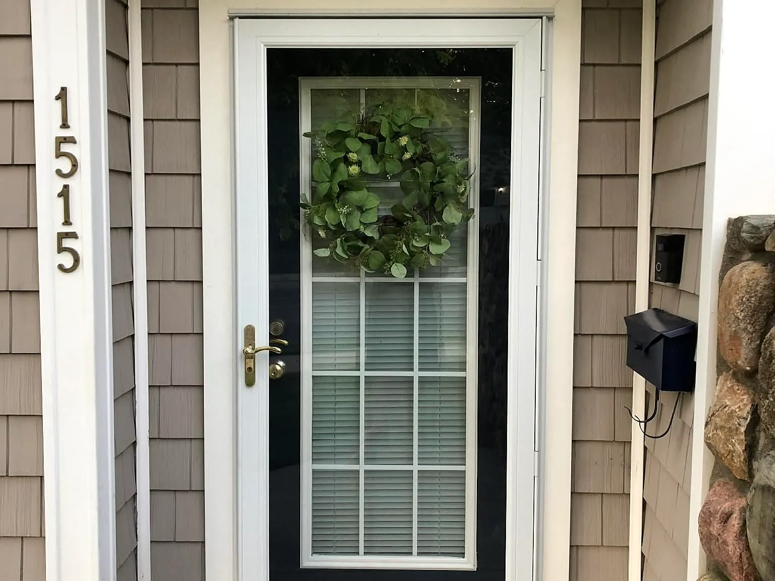 2 bed, 1.5 bath, 1100 sqft, $1,725 — Photo 4