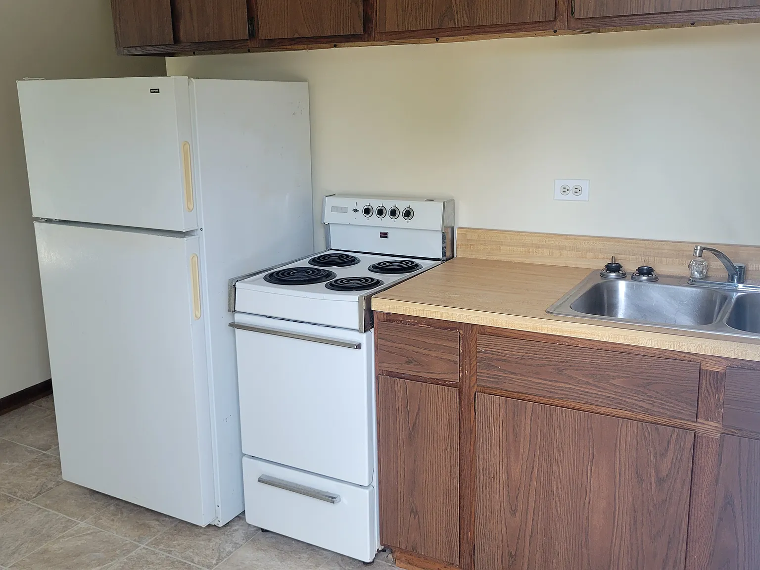 1 bed, 450 sqft, $825 — Photo 2