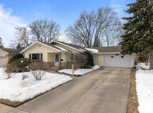 2703 Kesting Ct, Appleton, WI 54911