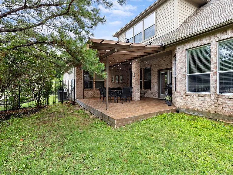 19 Driftdale Pl — Photo 44