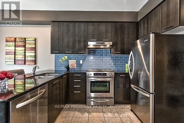 2361 Baronwood Dr — Photo 9