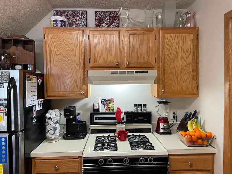 10045 Russell Ave N #10 — Photo 6