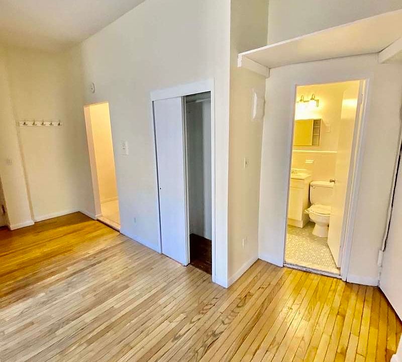 1st image of 67 W 69th St APT 3D