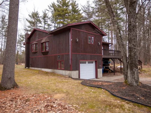 8 Northwood Ave, Peru, NY 12972