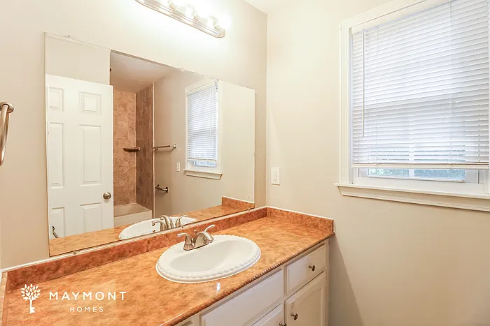 1748 King James Dr — Photo 15