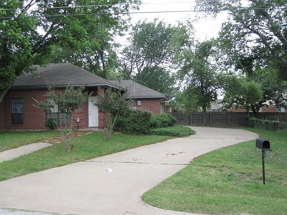 2nd image of 1839 Chris Craft Dr