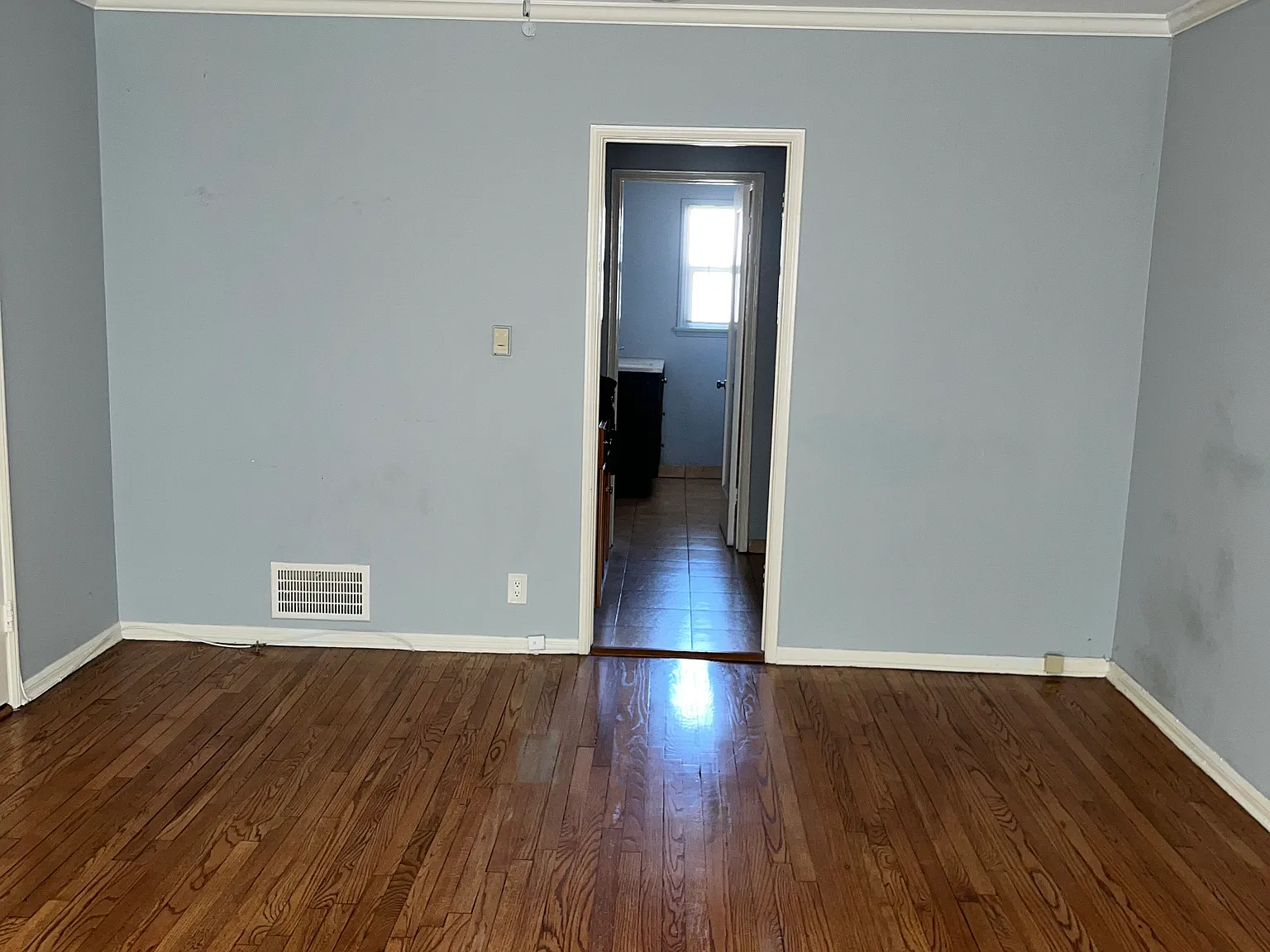 Studio, 500 sqft, $1,525 — Photo 2