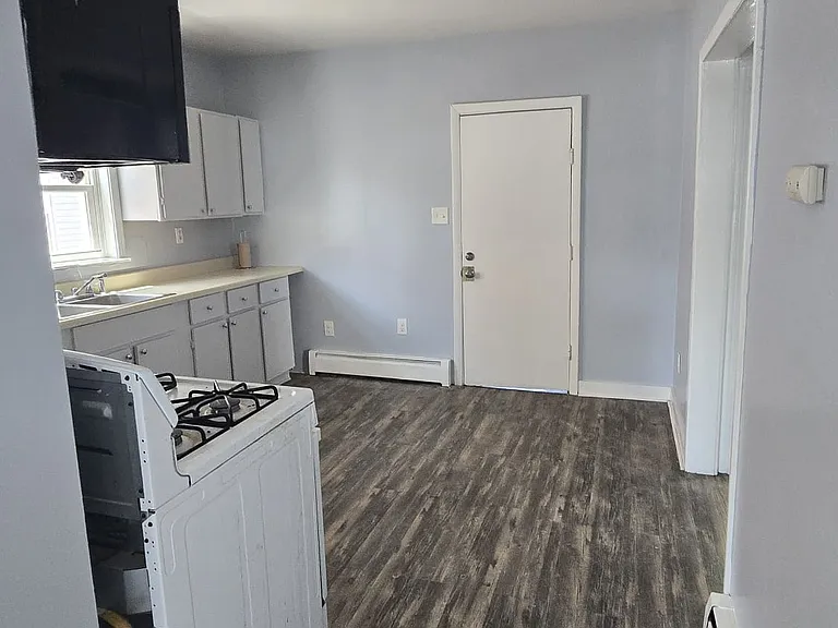 41 Carolina Ave #1 — Photo 6