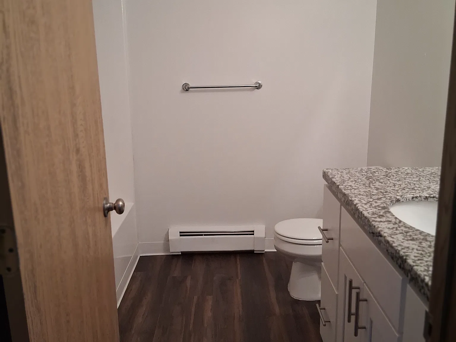 2 bed, 960 sqft, $1,345 — Photo 4