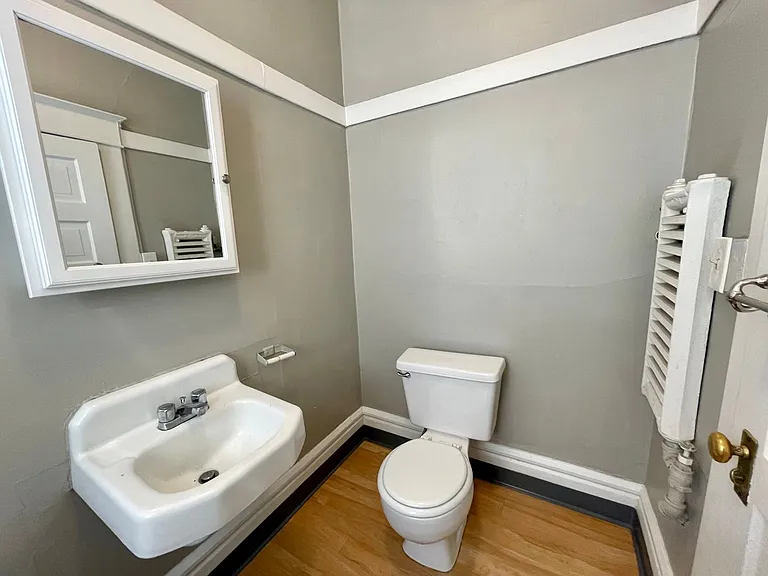 106 S Cedar St — Photo 48